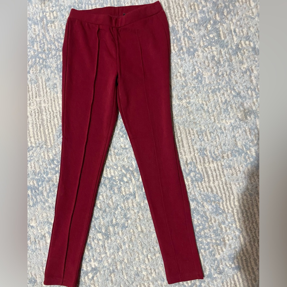 Kidpik pointelle leggings 
Cranberry Red
New without tags
No smoke/pets in home
